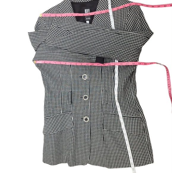 HI studio. Vintage, black & white checked belted blazer. Size: 6 - Picture 8 of 9